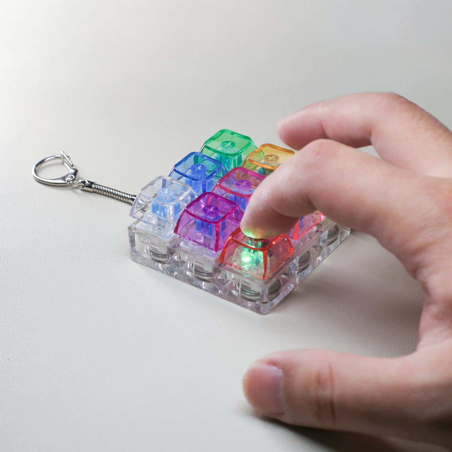 9-Key Keyboard Fidget Toy for Adults – LED Light Keychain Clicker, Sensory Fun Stress Relief Toy for Anxiety & Decompression