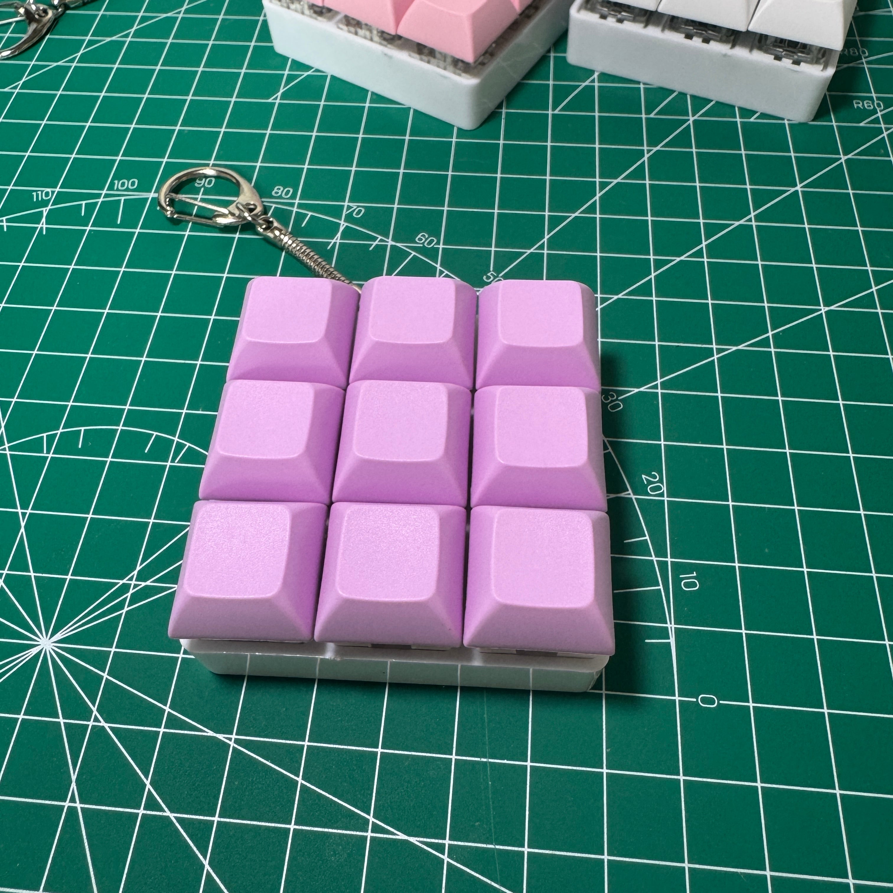 9-Key Classic Mechanical Keyboard Keychain